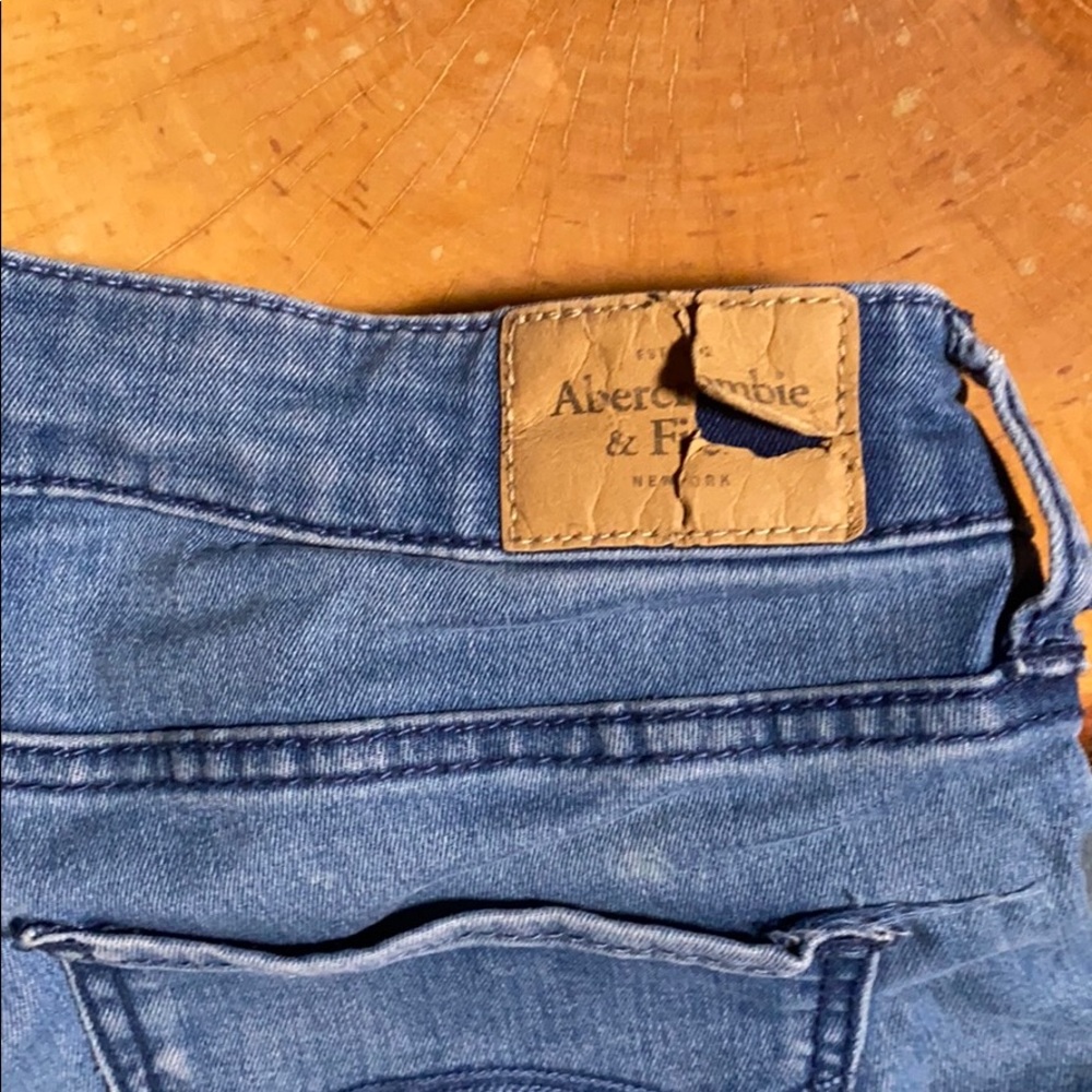 🥳 Host Pick 🥳 - Abercrombie & Fitch Distressed + Worn Jeans - Picture 8 of 16